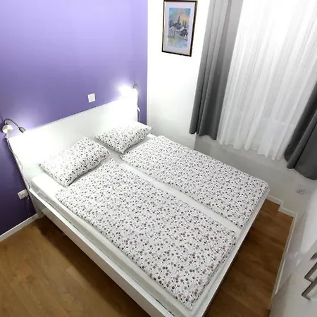 Bruna & Luka ​​centre Apartman *