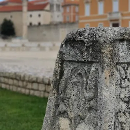 Bruna & Luka ​​centre Zára